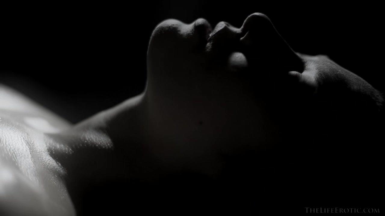 Velvet Glow 2 - Tori J - TheLifeErotic