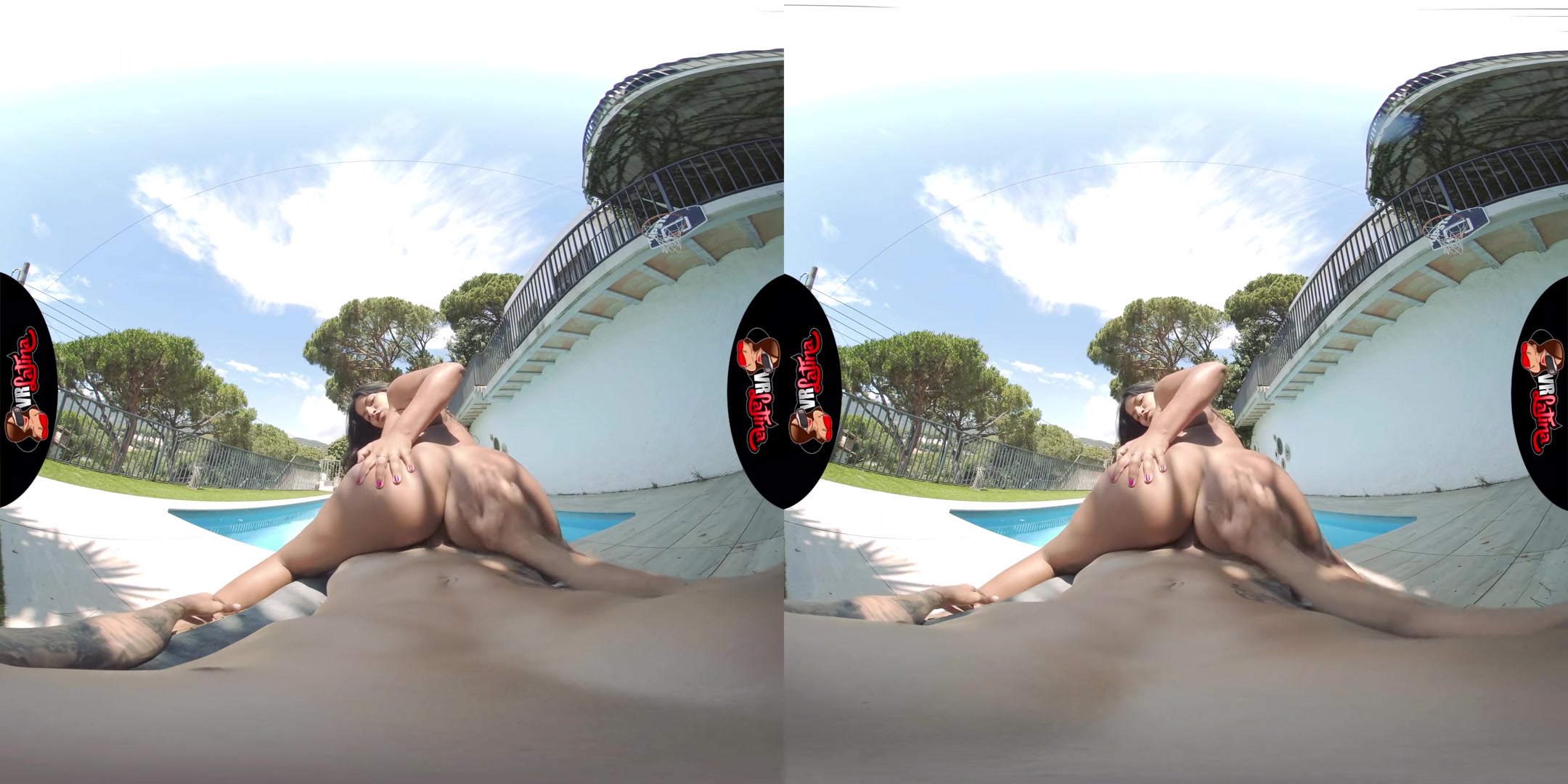 Poolside Passion - VRLatina