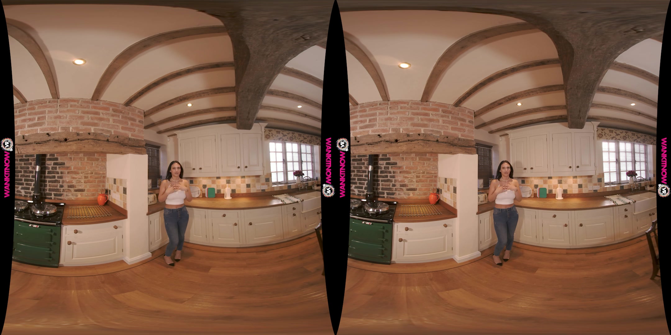 Sale Wank featuring Cassie Clarke - WankitNowVR