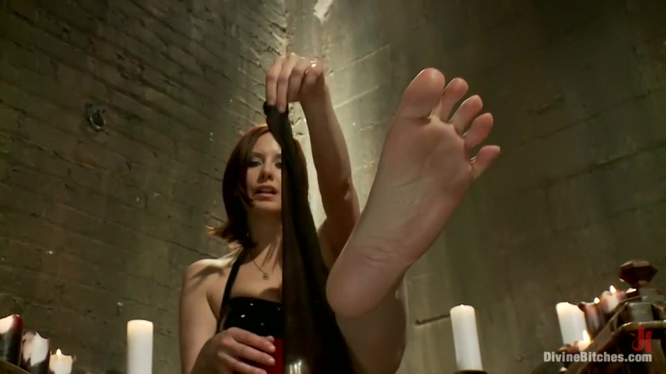 Maitresse Madeline's POV foot fetish teaser BONUS!