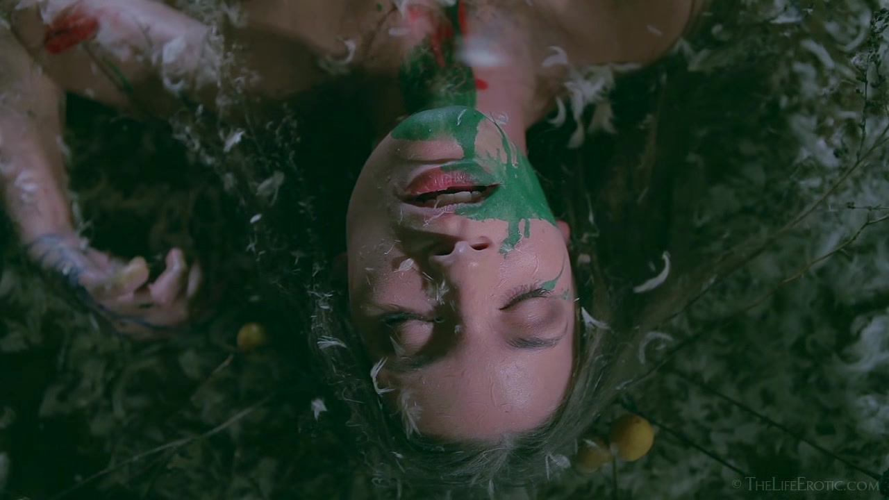 Four Color 2 - Raeah - TheLifeErotic