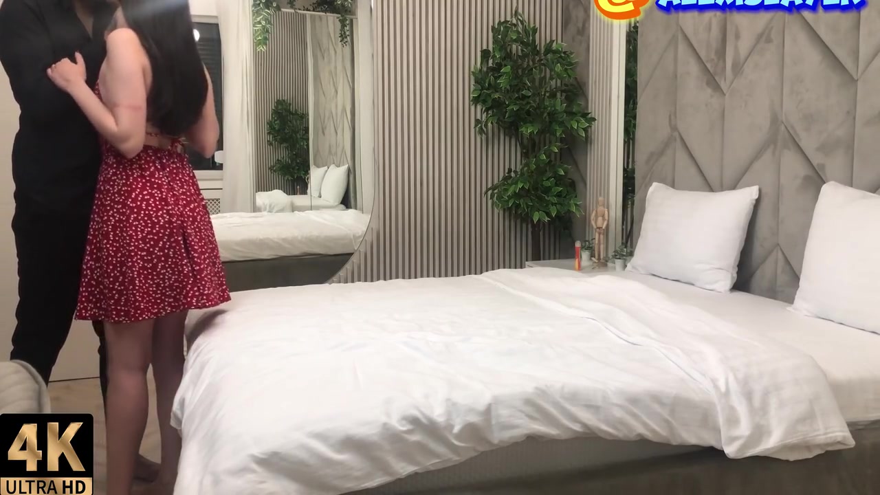 Inviting Hot Model For A Night At The Hotel She Loves Sex With Big Dicks