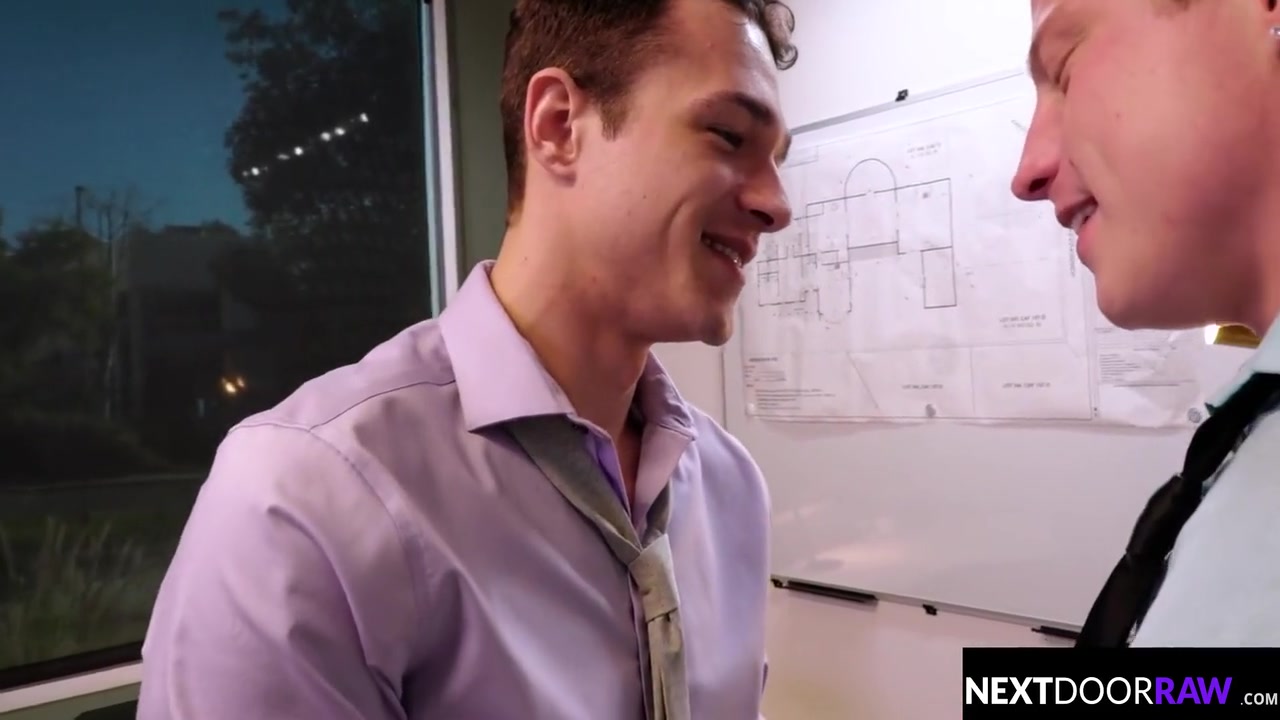 Hunks Destress Wt Each Others Gurthie Cocks At Office