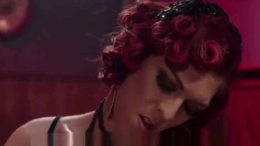 This gay loves more than anything to smoke a big dick transvestite