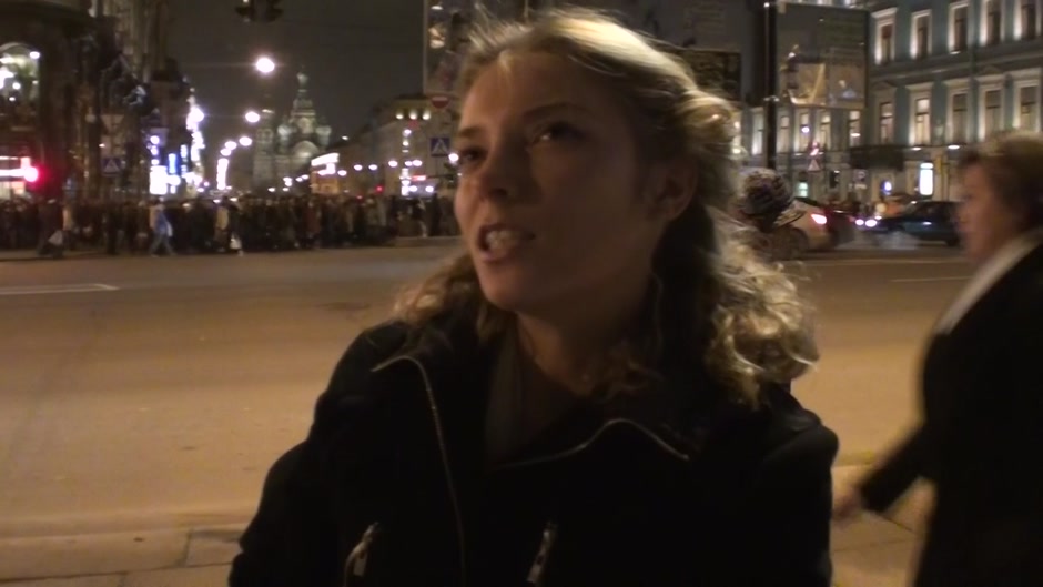 Katarina in video with a street fucking with a beautiful chick