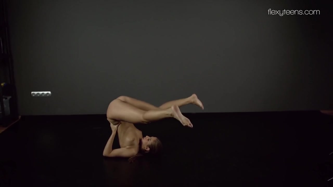 Zina Nehuschova - 6 1 Split