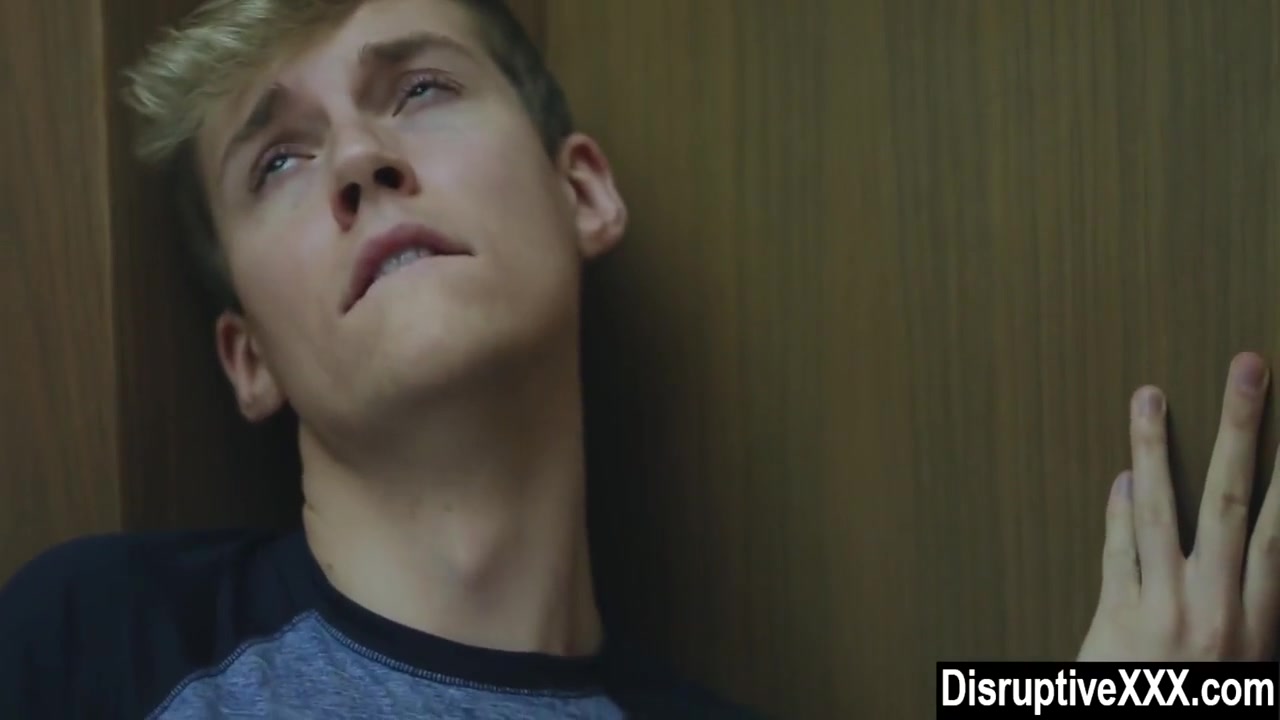 Gay Porn And Gay Boy - Young Is In Love With His Step Daddy 7 Min