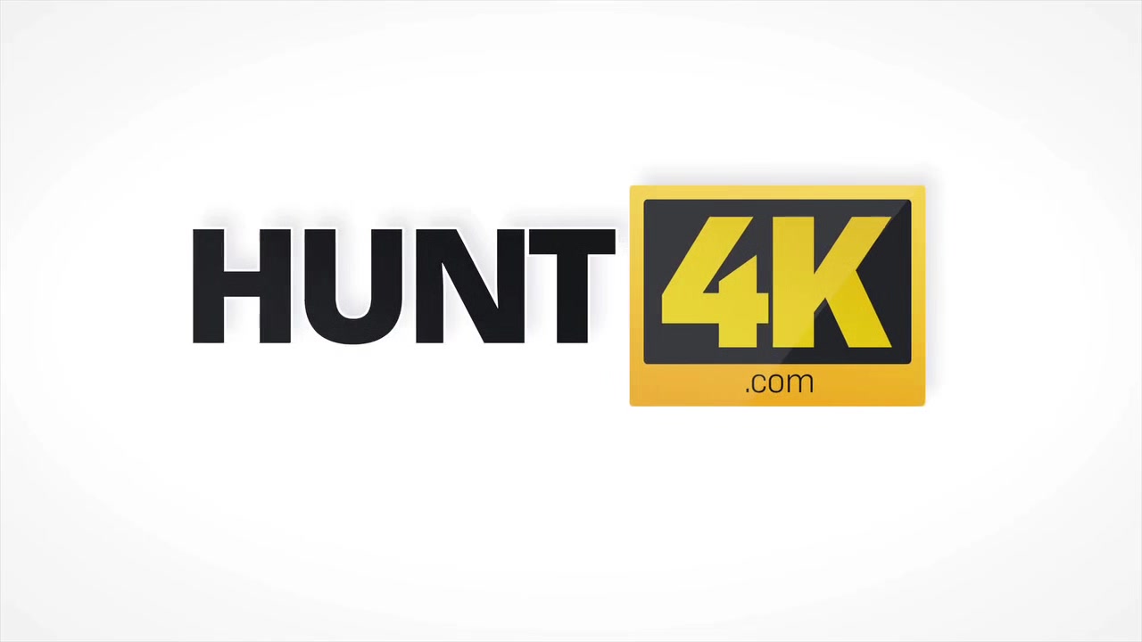 Hunt4K. Cuckold watches how his girlfriend fucks for money in park