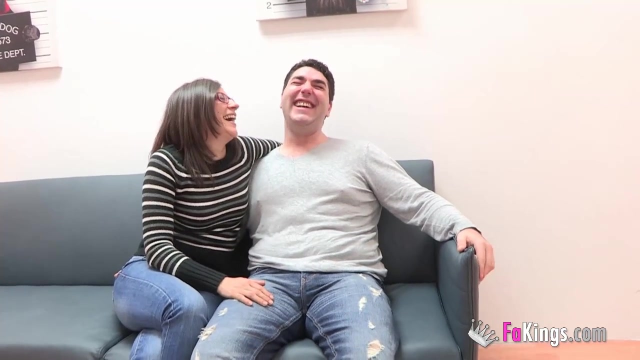 Michael and Dafne have their very first threesome
