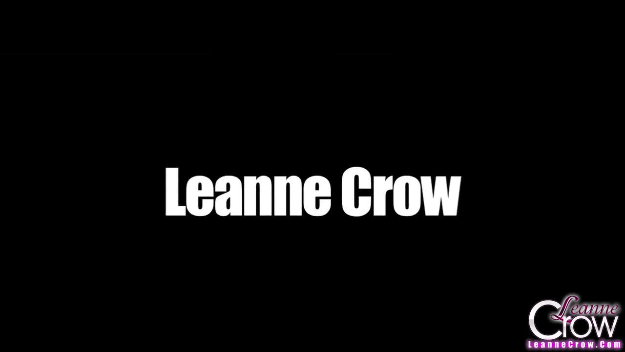 Leanne Crow - Christmas Pinup 5D 1