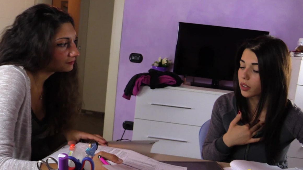 Brunette babes Petra and Gioia studying together