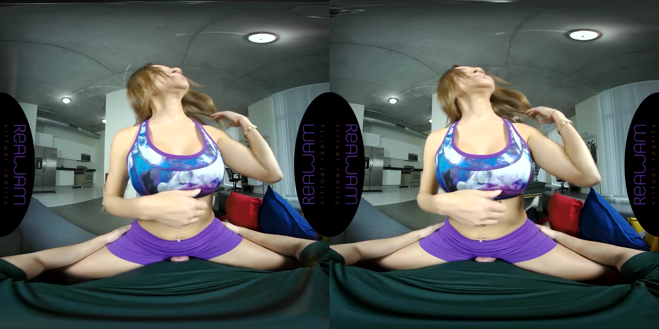 Havana Bleu in Sexy Ass in Tight Shorts - RealJamVR