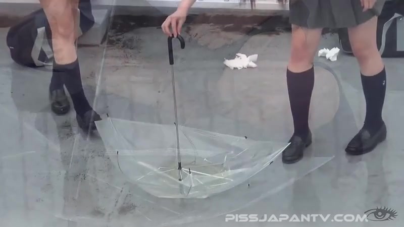 Yellow Fun, What A Splash - PissJapanTV