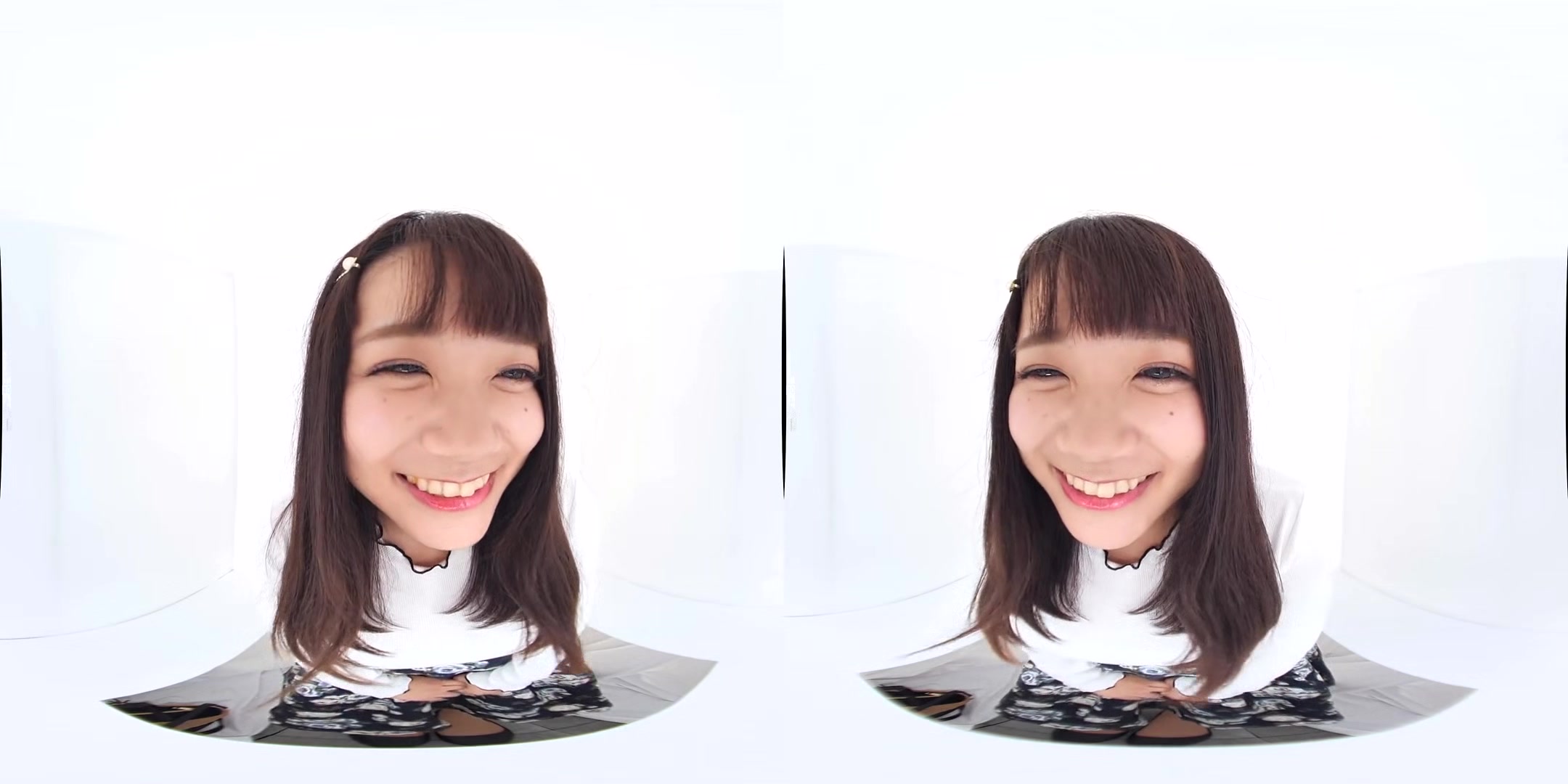 Amateur Kissing VR: Will You Show the Camera How you Kiss? - Asian Teen Kissing POV