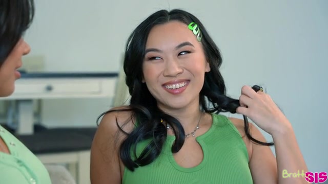 Stepsisters Pot Of Gold - S31:E6 - Brattysis