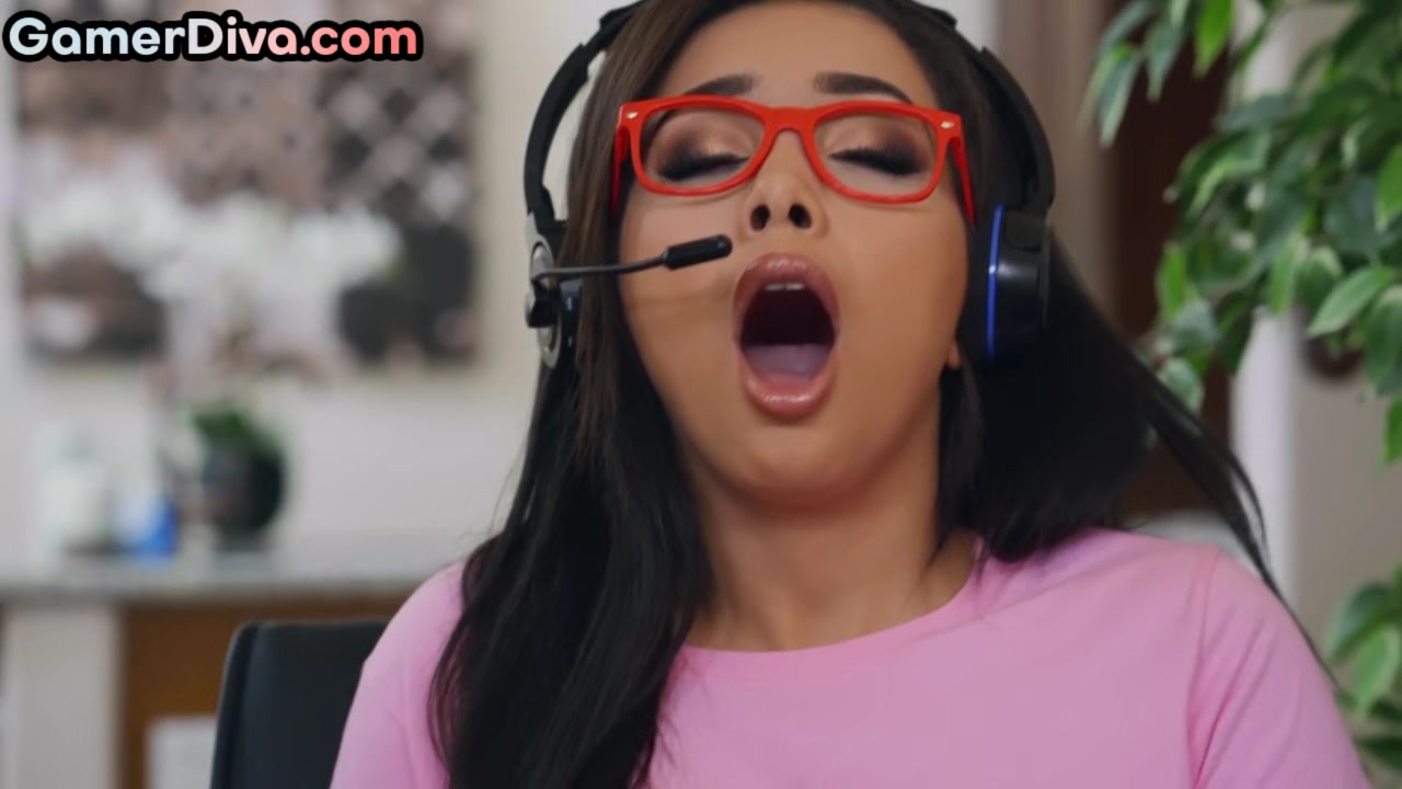 Busty gaming anal babe gets drilled in oiled butthole