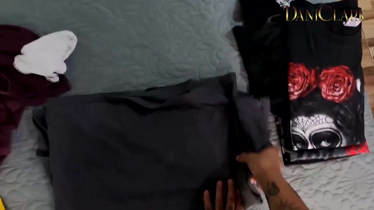 My Friend Left And His Stepsister Asks Me To Put My Big Dick To Bareback - Yenifer Chacon And Dani Clark Oficial