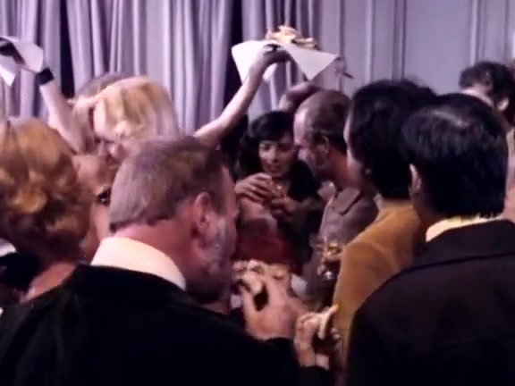 Samantha Morgan, Serena, Elaine Wells in vintage sex clip