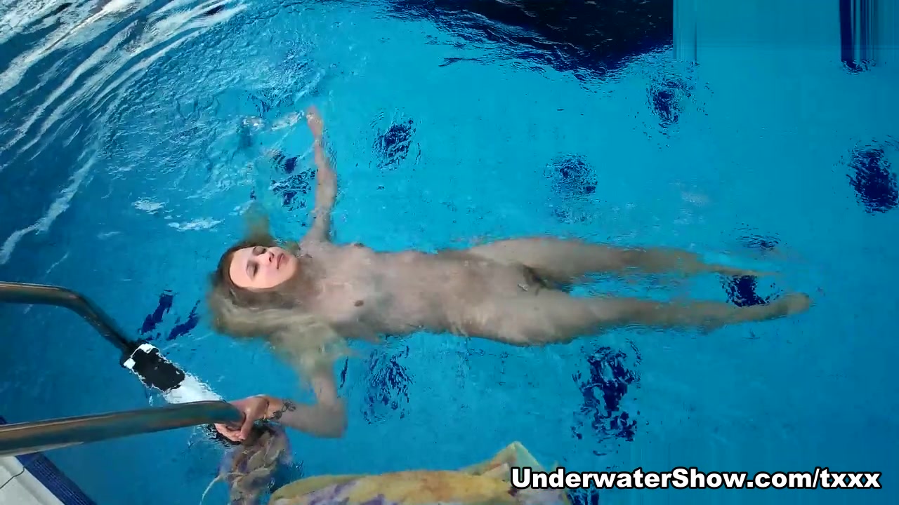 Milana Video - UnderwaterShow