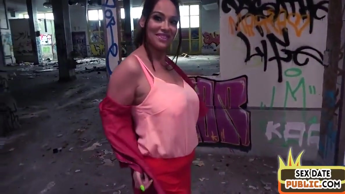 Dirty Priscilla - Curvy Squirting Milf Blows Shaft While Banging At Sex Date