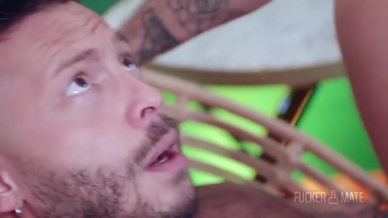 Deeply Anal Jhon Whitex Bareback - Big Dicks And John Brachalli