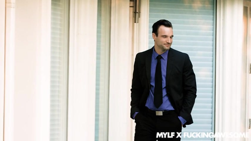 The Perfect Realtor - MYLF
