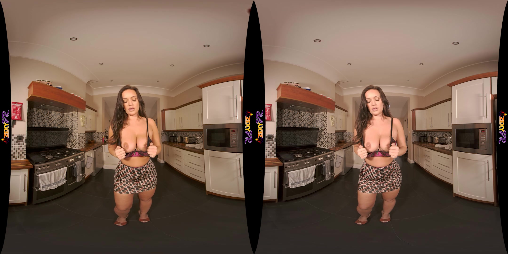 The Full English featuring Frankie L - ZexyVR