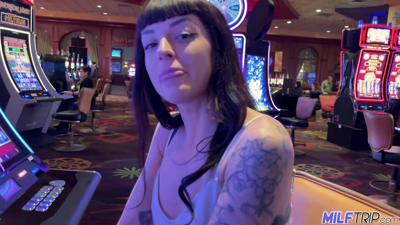 Cute MILF Jackpot