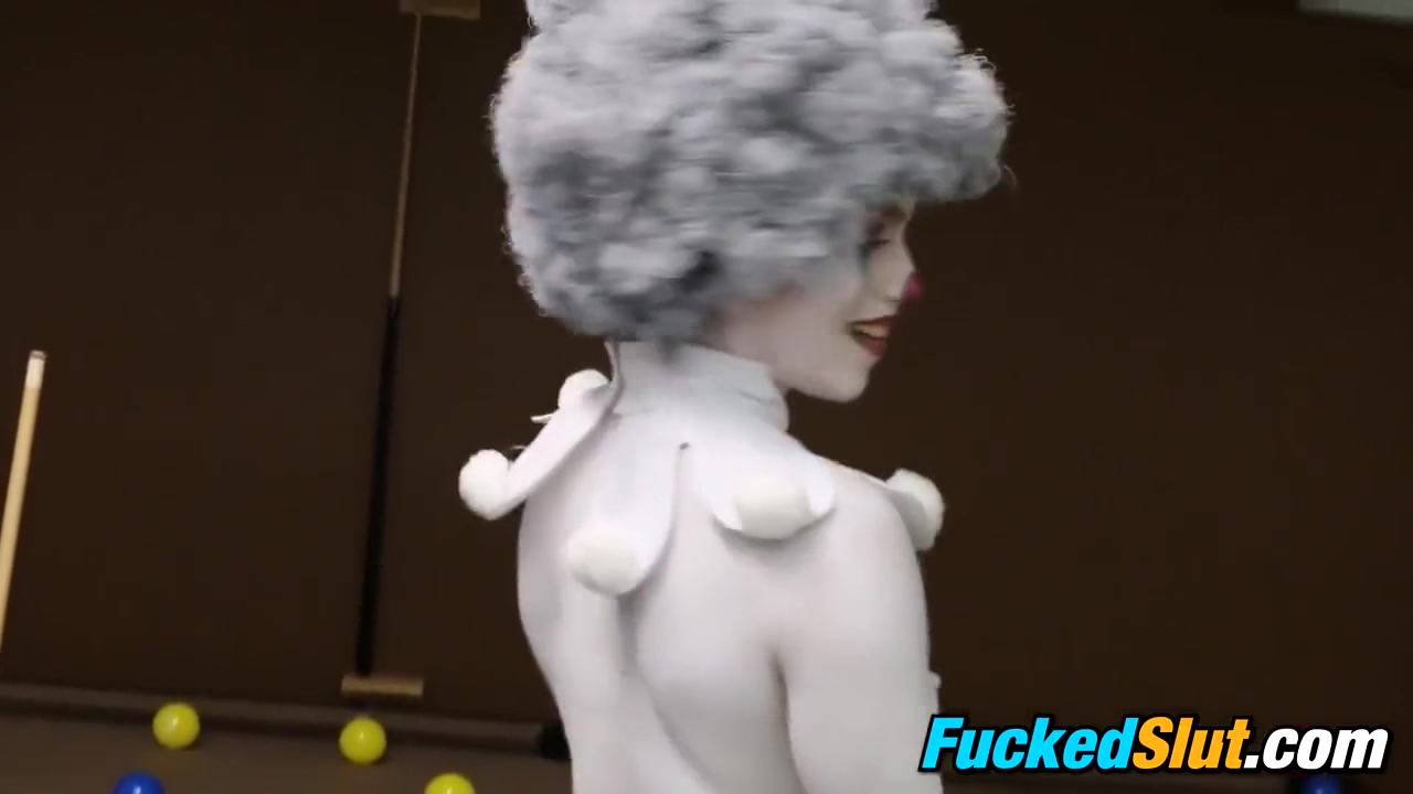 Porn With Hottie Masked As A Clown