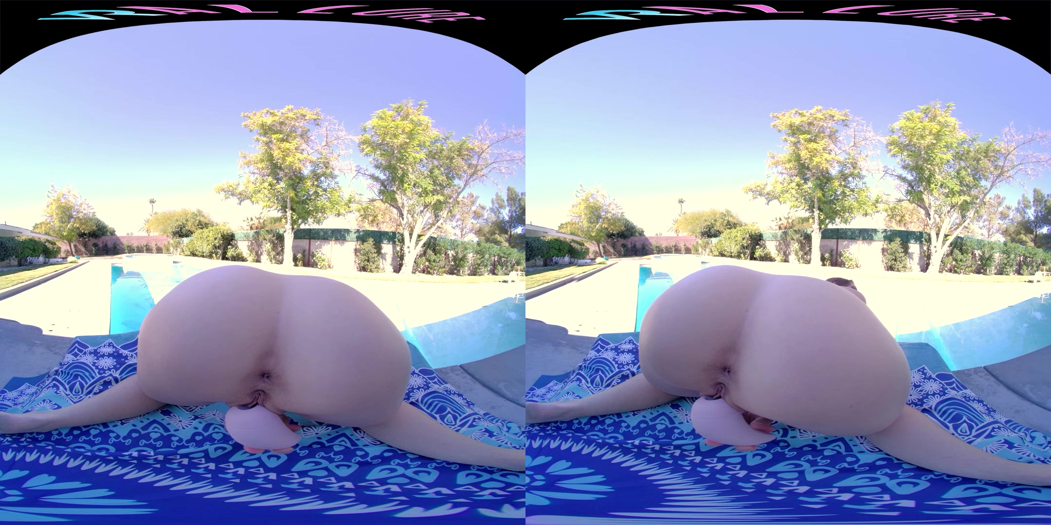 Horny blonde masturbates outside with her toys in virtual reality