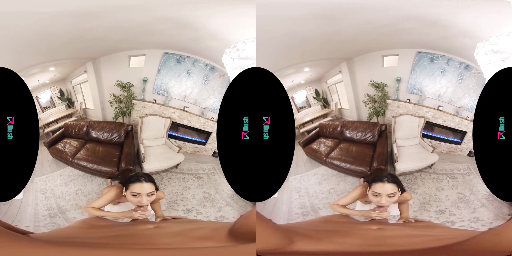 VRHUSH Andreina De Luxe stops by to show off her moves