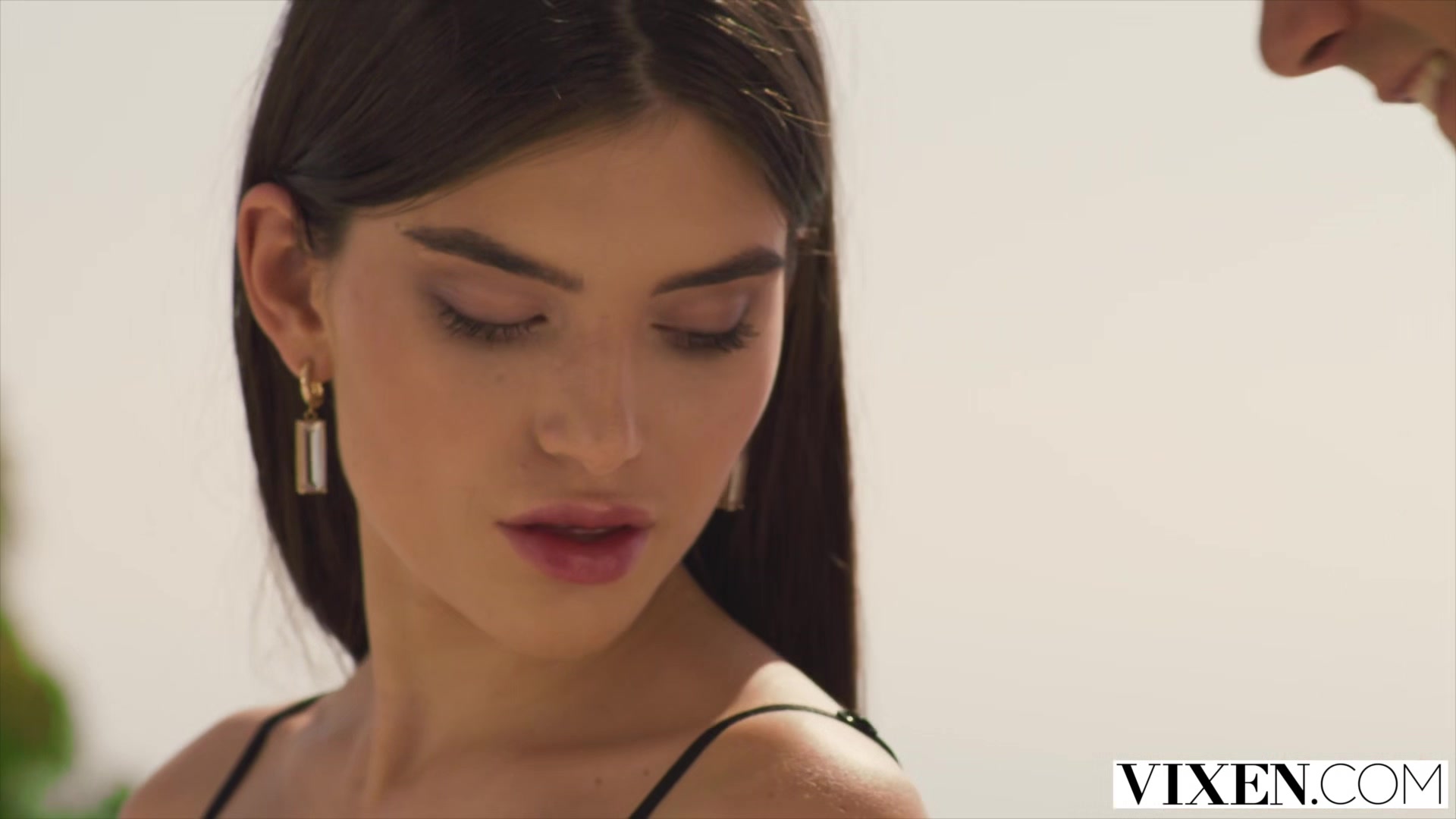 VIXEN Shy brunette Stefany loses all control with Alberto