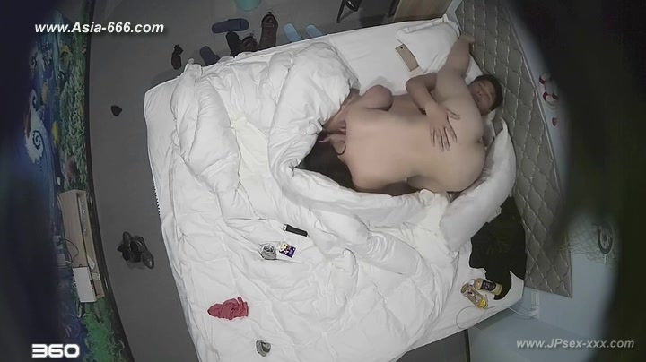 Hackers use the camera to remote monitoring of a lover's home life.74