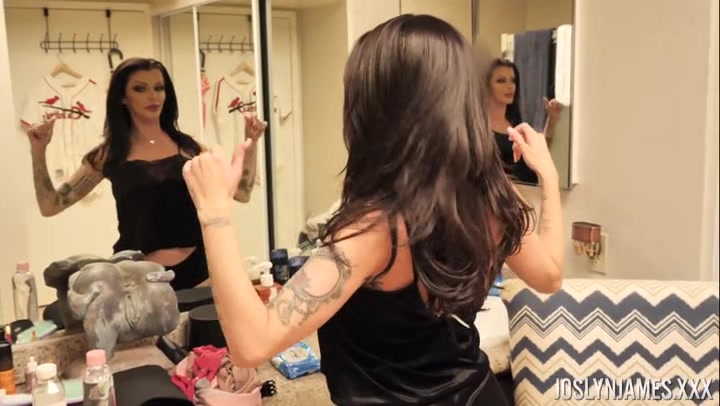 Joslyn James in Bathroom Cock Sucking Clip#1