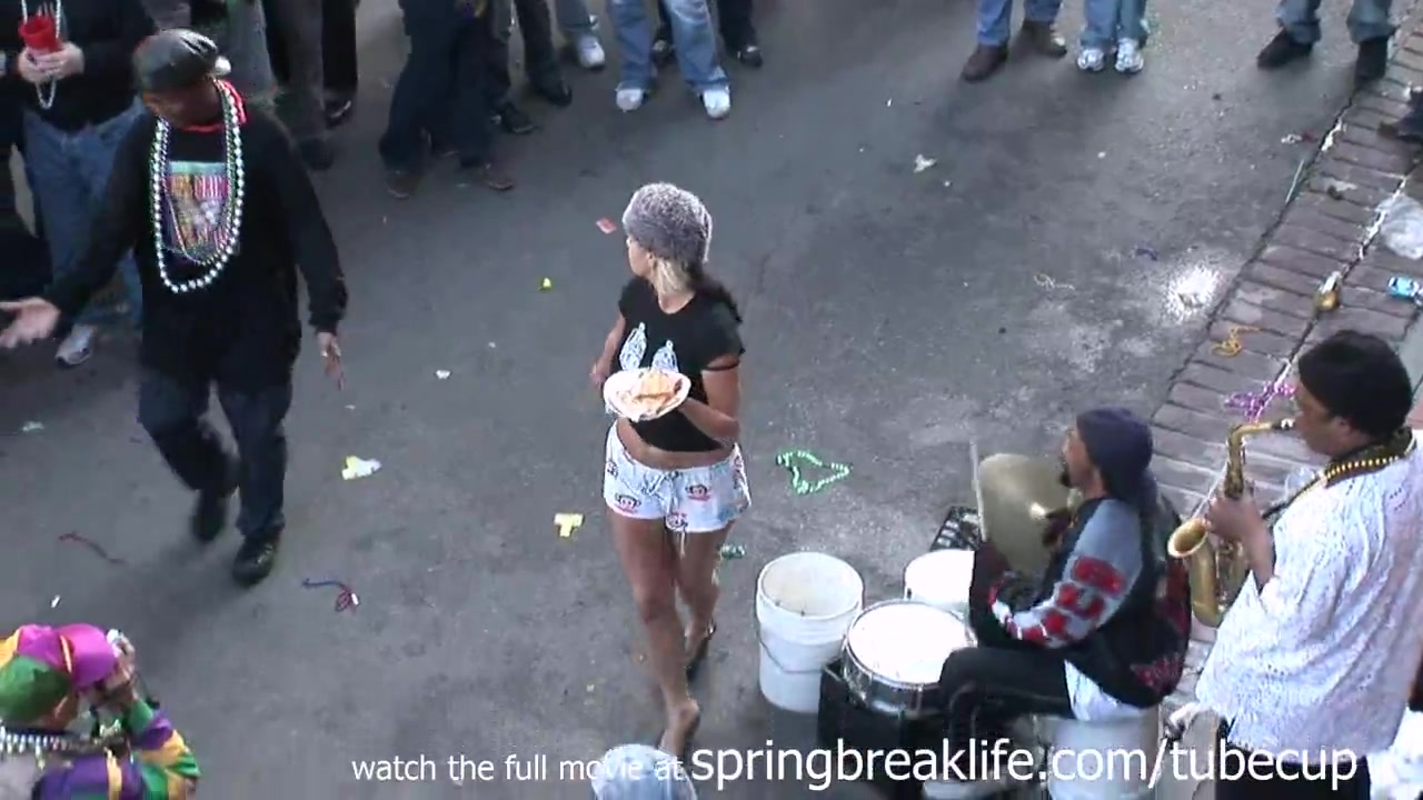 SpringBreakLife Video: Daytime Flashers