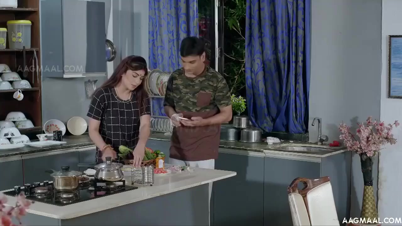 Pati Patni Aur Woh Season 01 01 Uncut 2024 Sinflix Hindi Hot Web Series