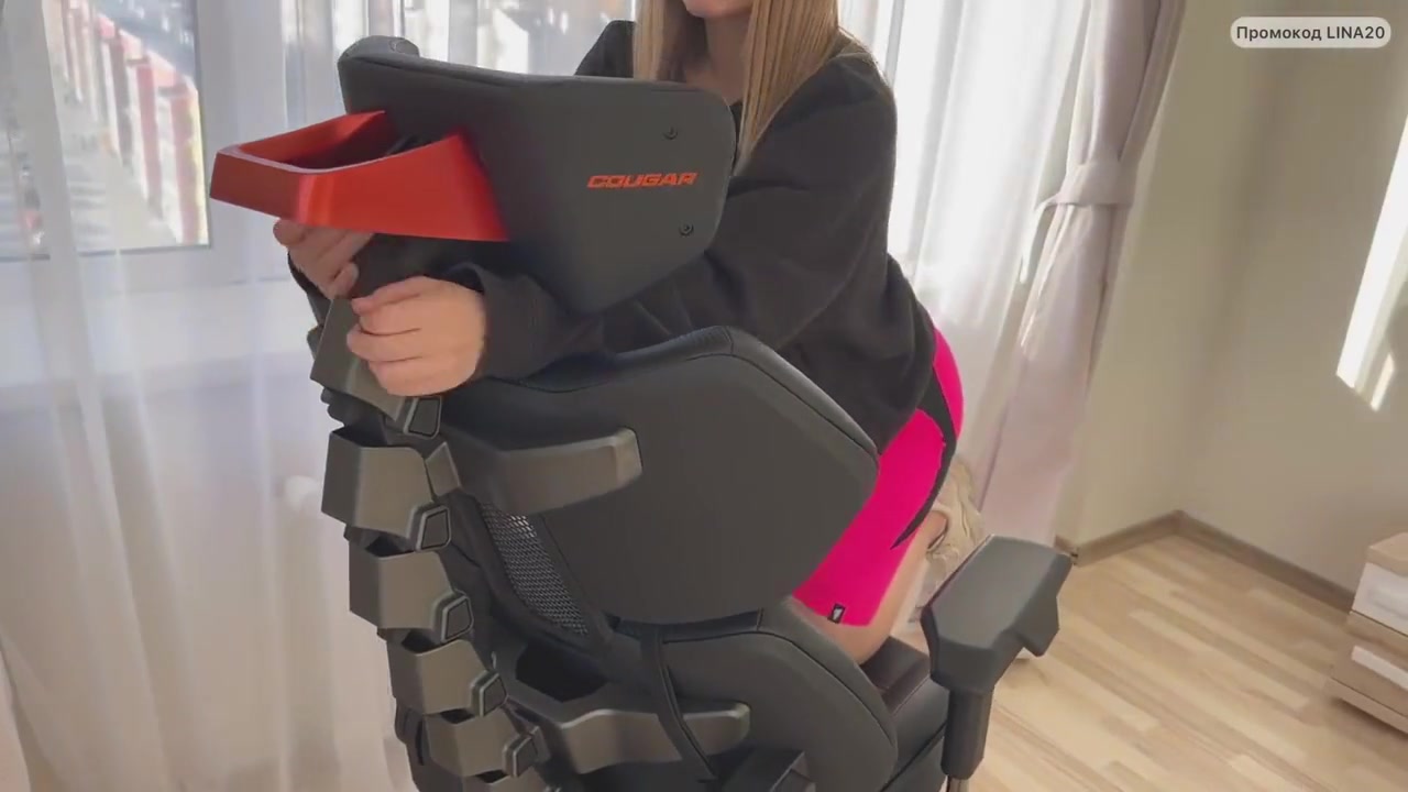 She Liked My Gift So Much That She Let Me Fuck Her