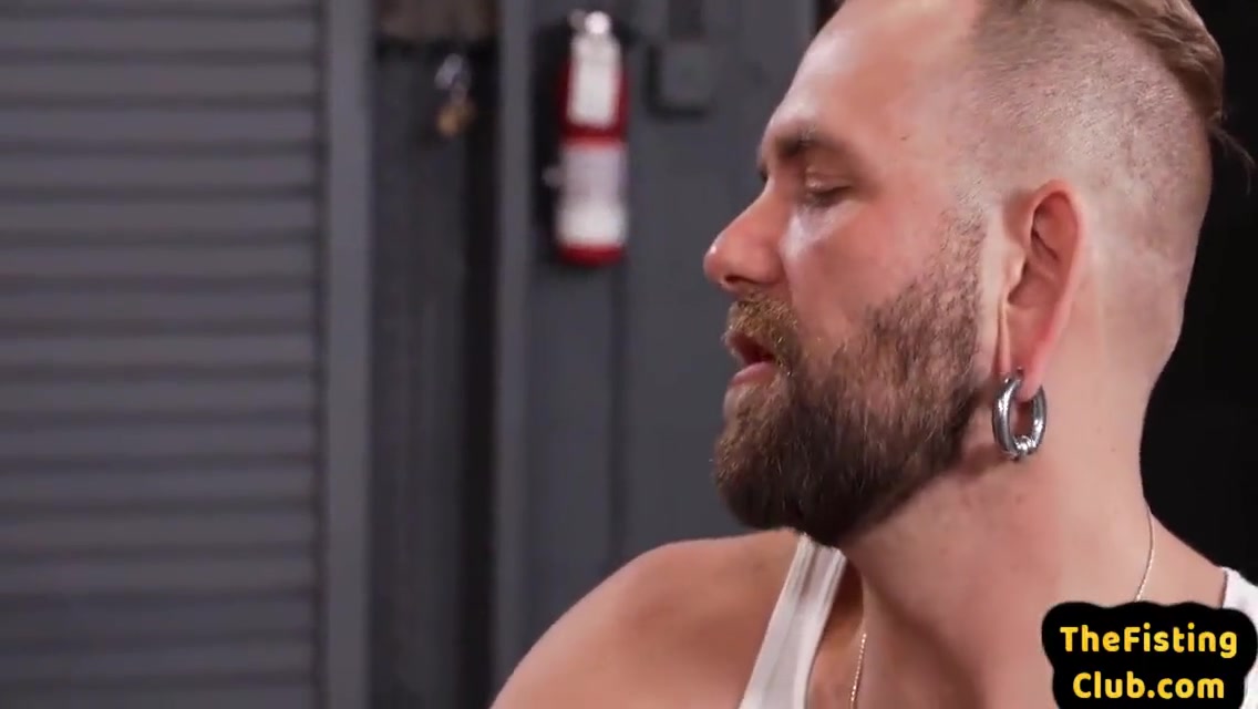 Gay Porn In Car Mechanic Stud Assrimmed And Fisted By His Colleague 5 Min