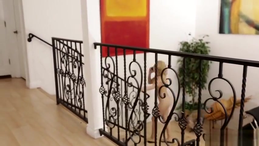 Smart blonde MILF caught a bad thief and used his thing