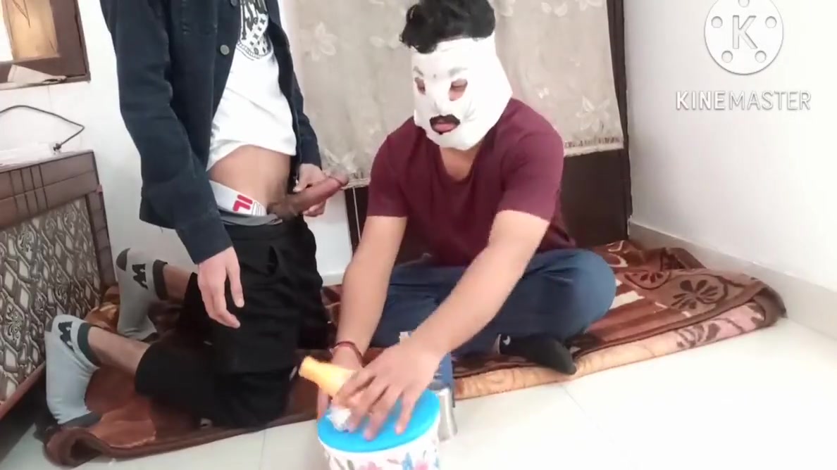 Indian Gay Shopkeeper & Customer - Gay Sex