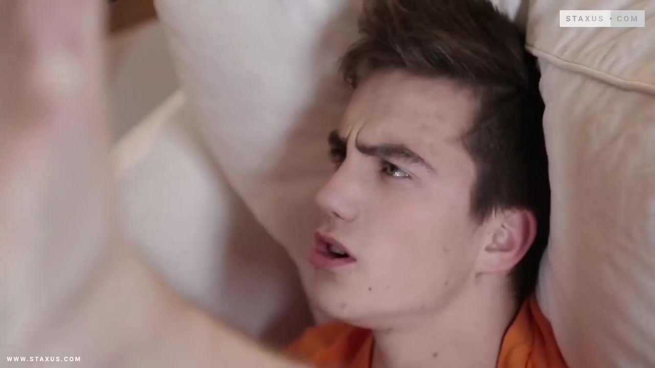 Alejandro Alvarez - Younger Pizza-boy Gets Plowed