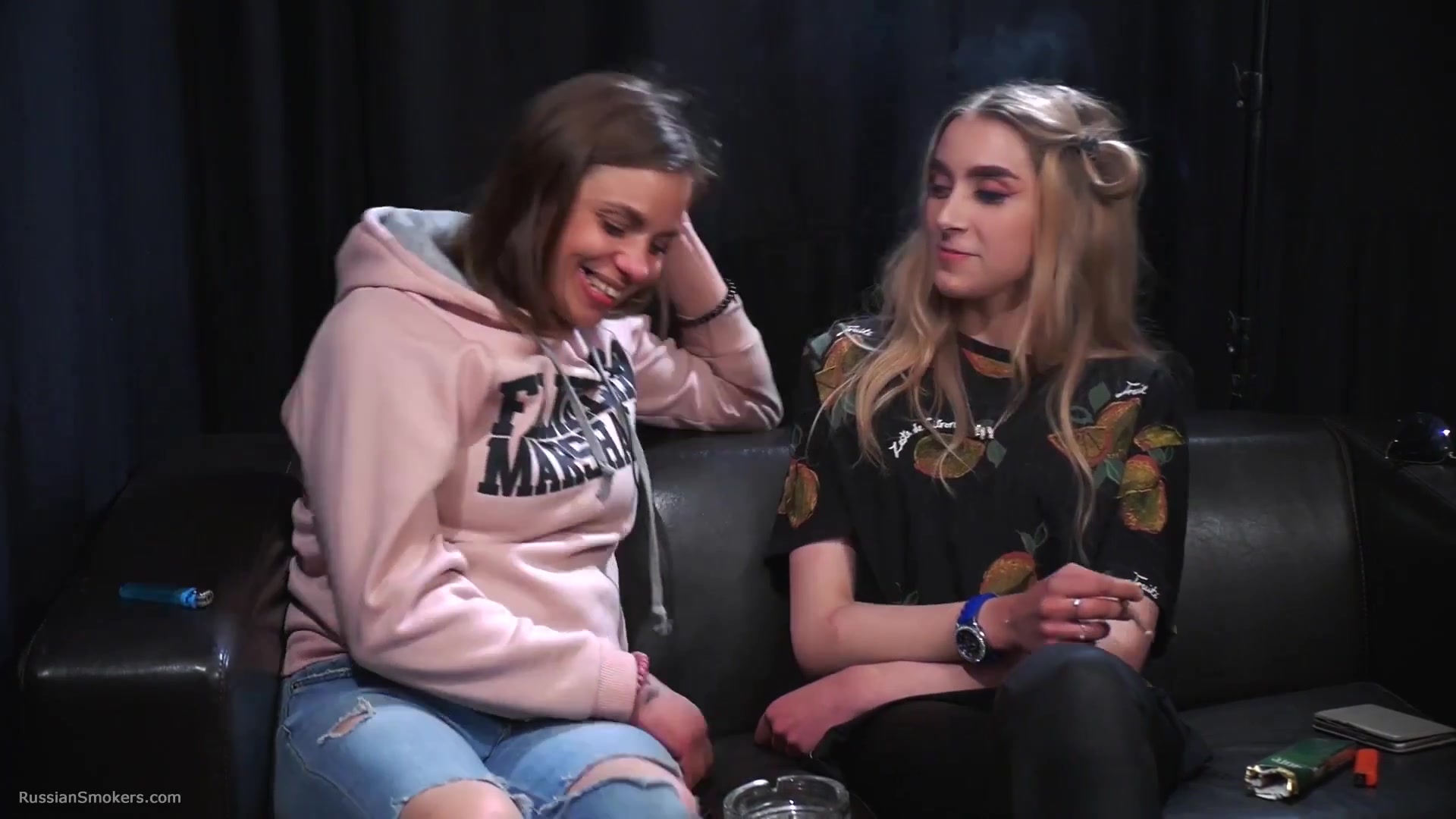 Two Friends Step mommies Are Smoking, Talking And Kissing For The First Time