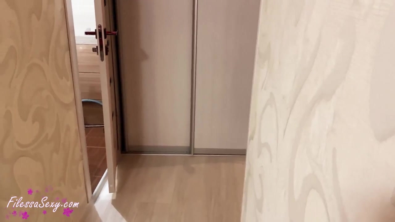 Stepsister Blowjob And Hard Doggy Sex In The Bathroom - Peeping