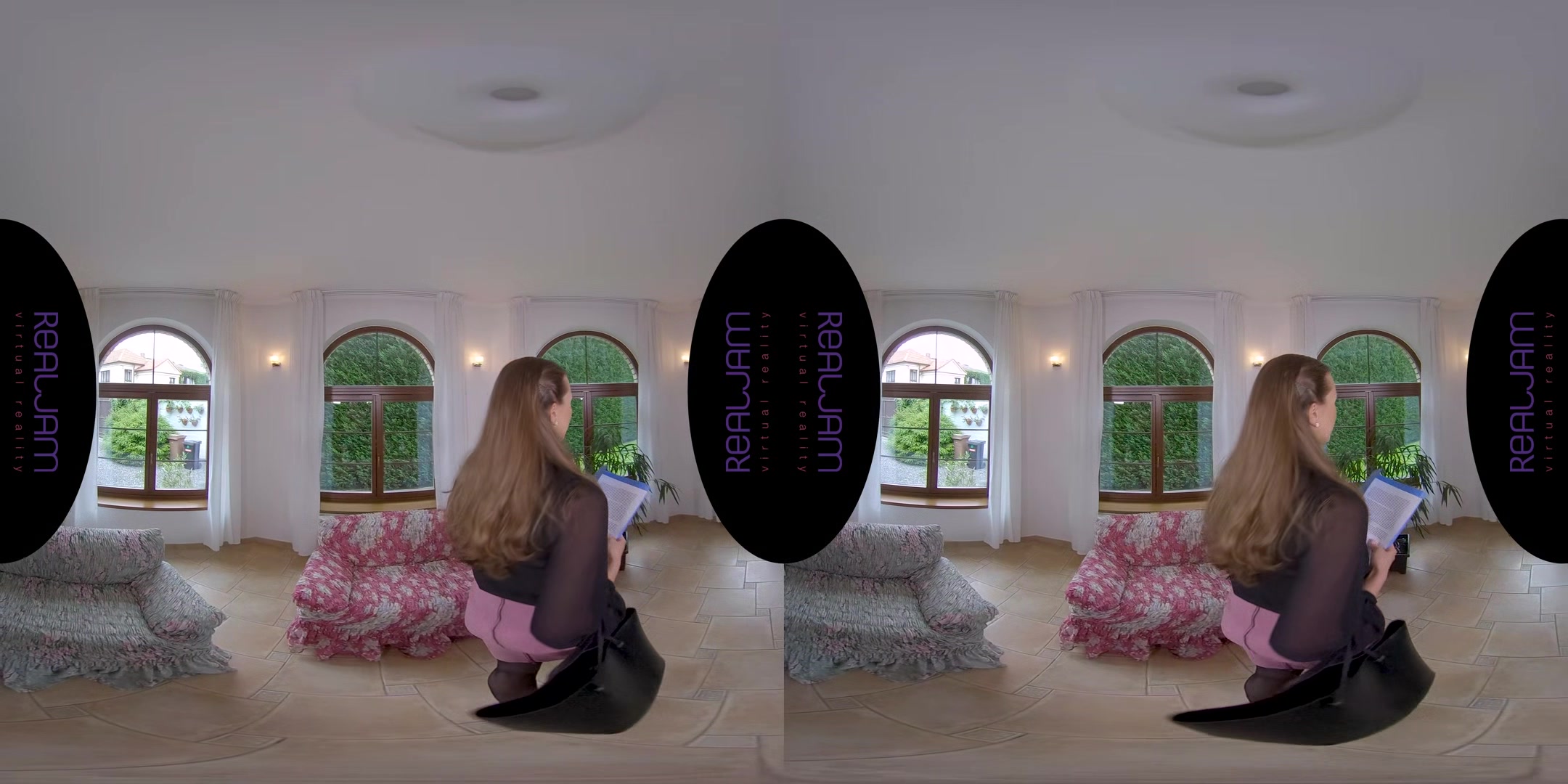 Estate Agent Cruz