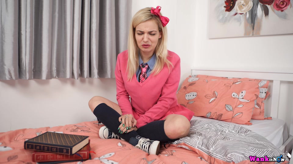 Dolly - Bad College Girl - Sexy Videos - WankitNow