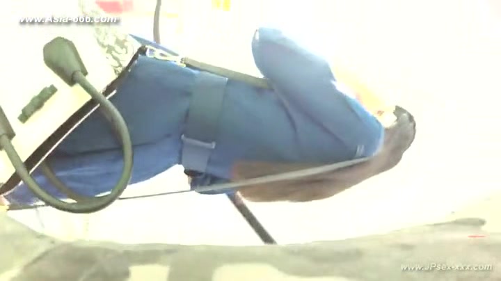 peeping chinese amateur upskirt.5