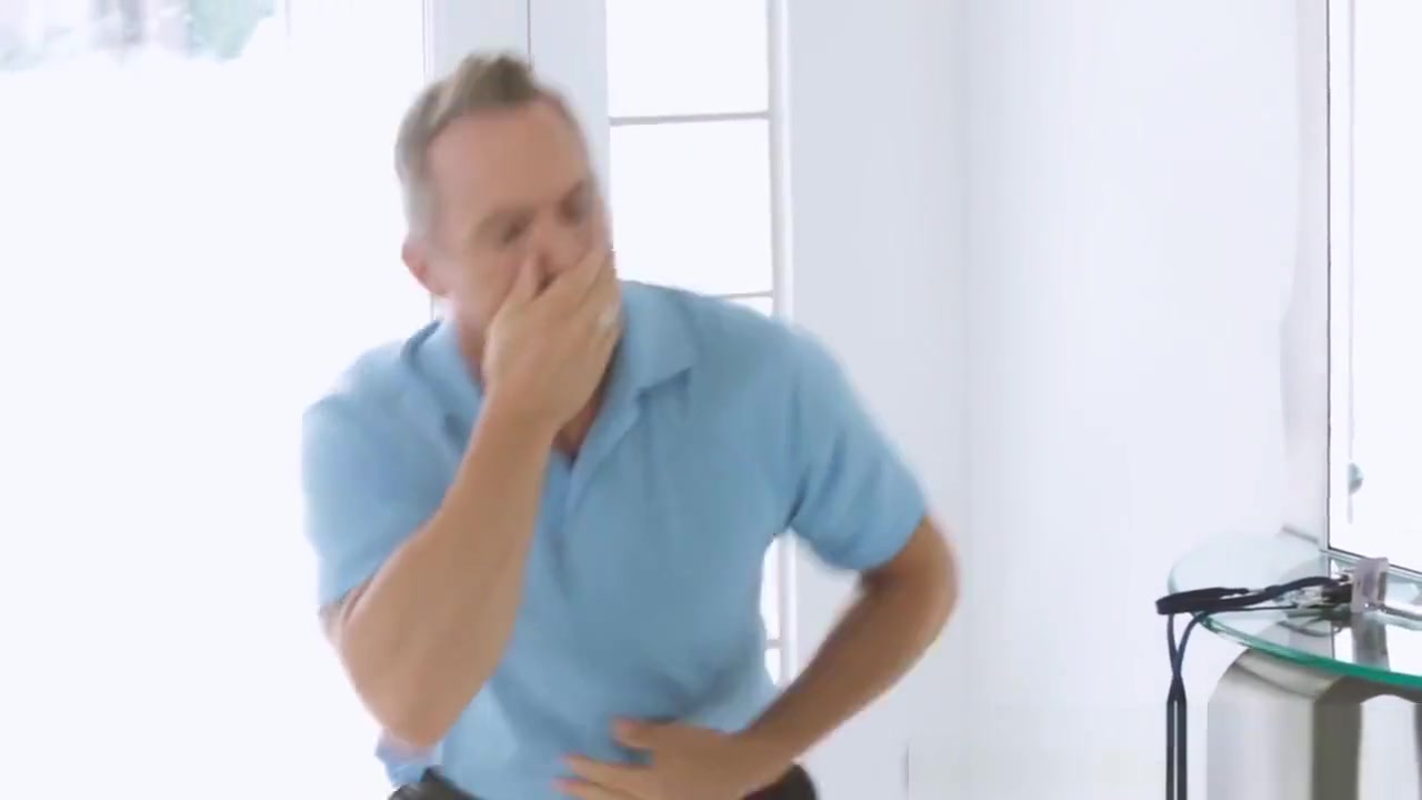 Babysitter gets jizzed
