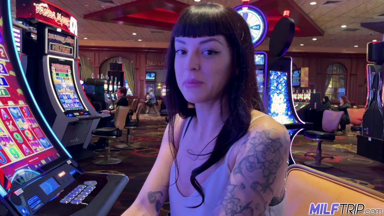 Cute MILF Jackpot