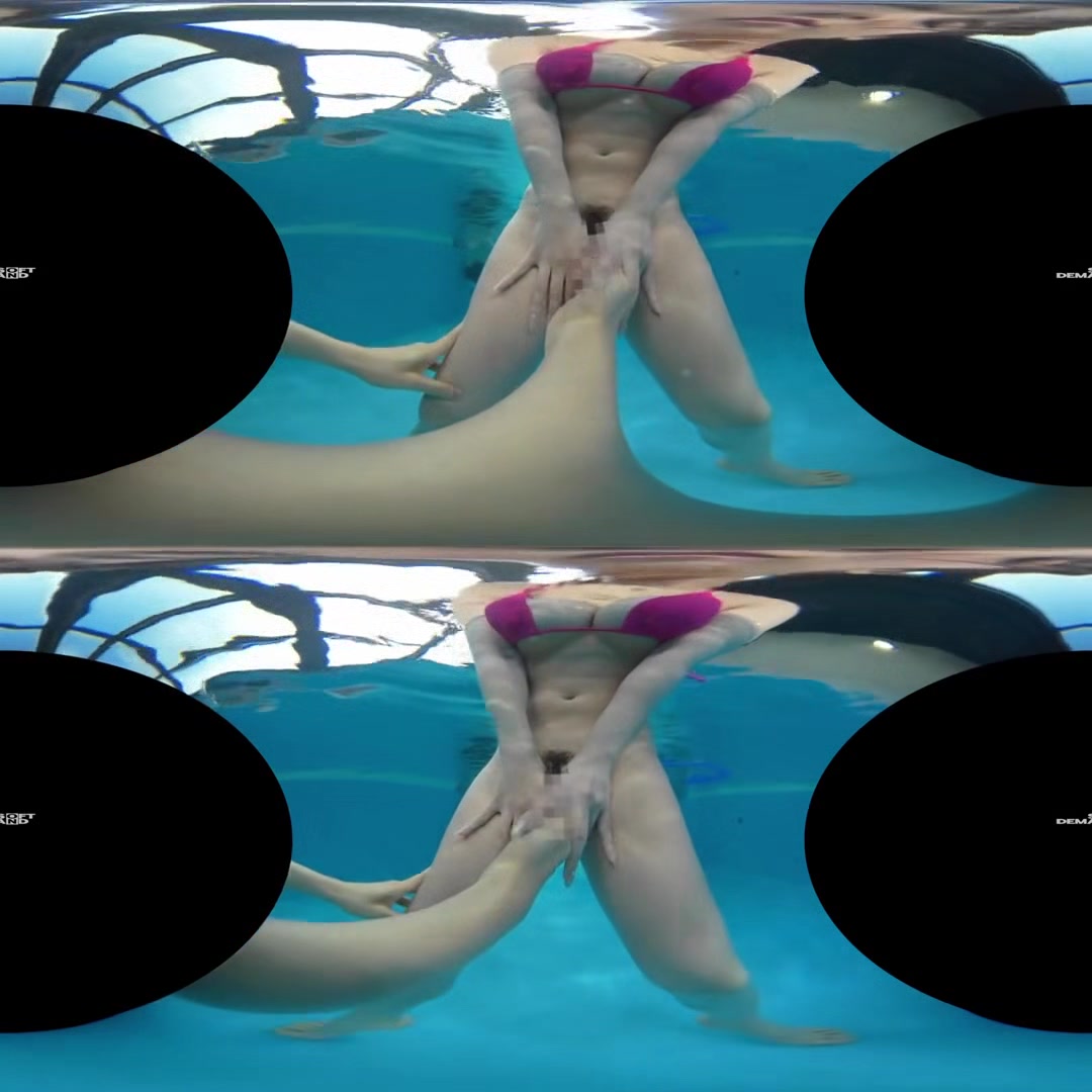 Sneak Underwater at the Pool to Spy to this Innocent E-Cup College Girl; JAV Idol in a Bikini VR