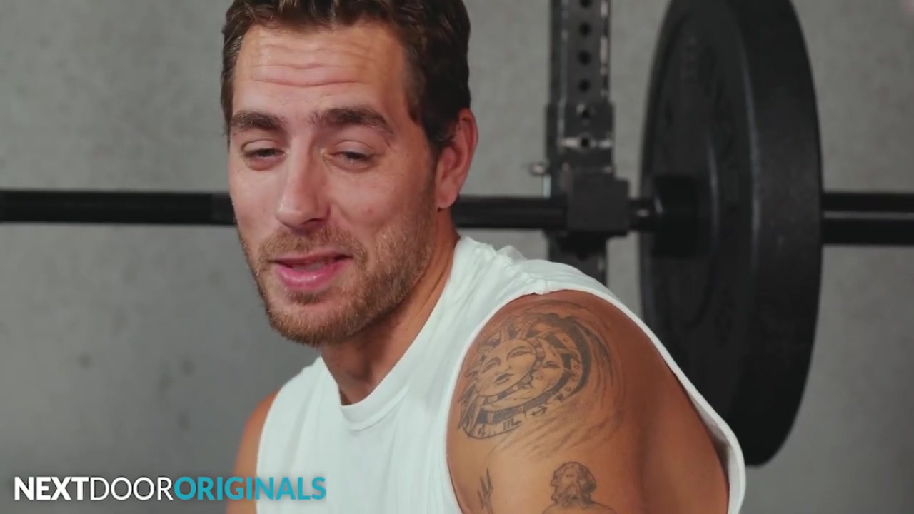 Annoyed Jock Railed In Gym By Muscly Rival - Carter Woods